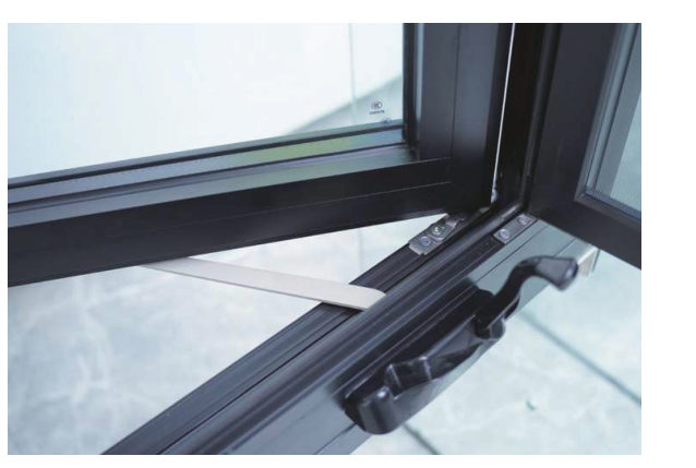 80 mm crank casement window section